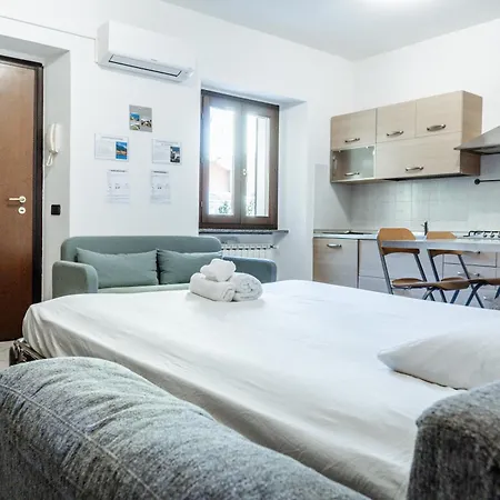 Appartement Klara's Maggiore E 24 Min Da Malpensa Airport Castelletto sopra Ticino