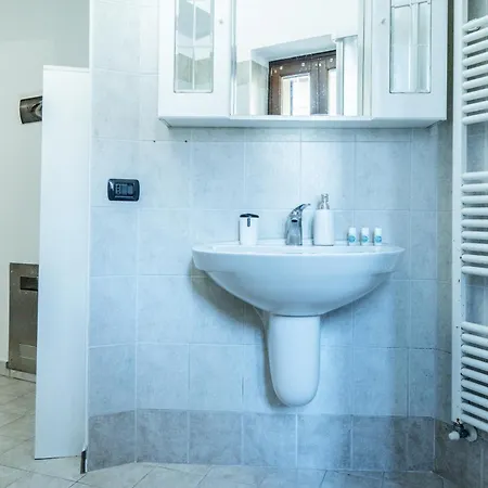 Appartement Klara's Maggiore E 24 Min Da Malpensa Airport Castelletto sopra Ticino